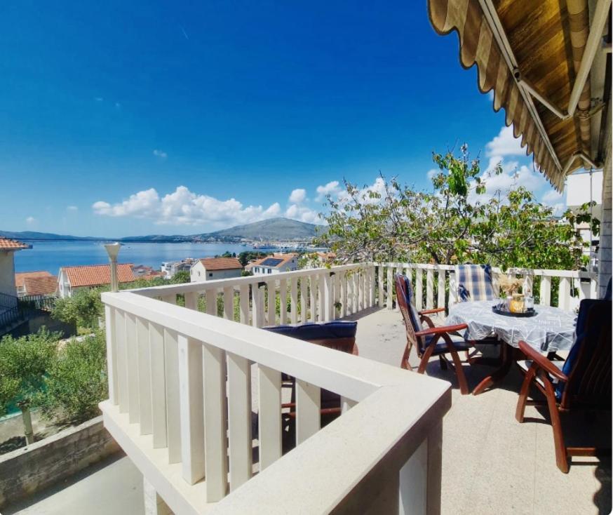 Apartments Mia Okrug Gornji Kültér fotó